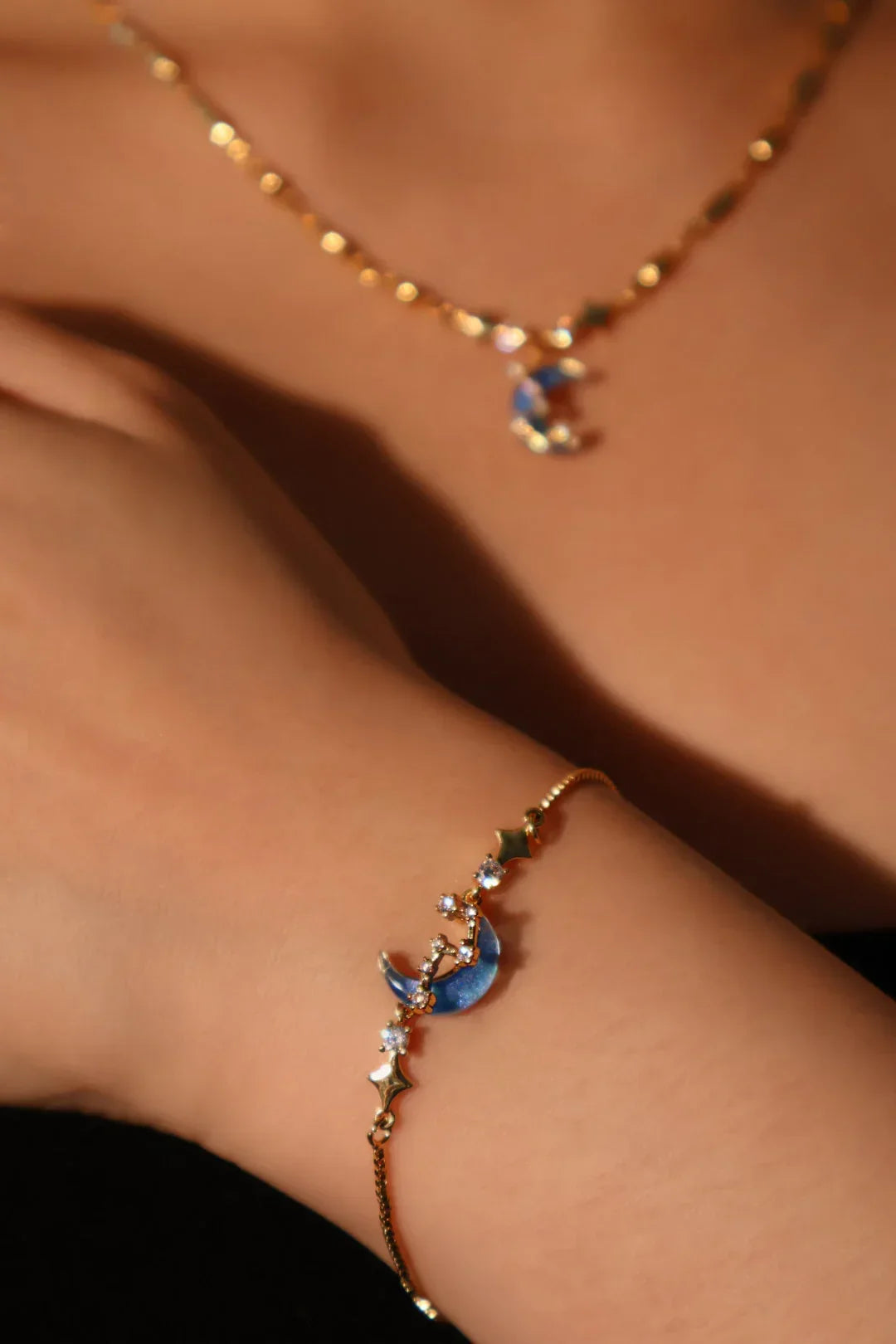 Collier lune et étoile, plaqué or 18 carats