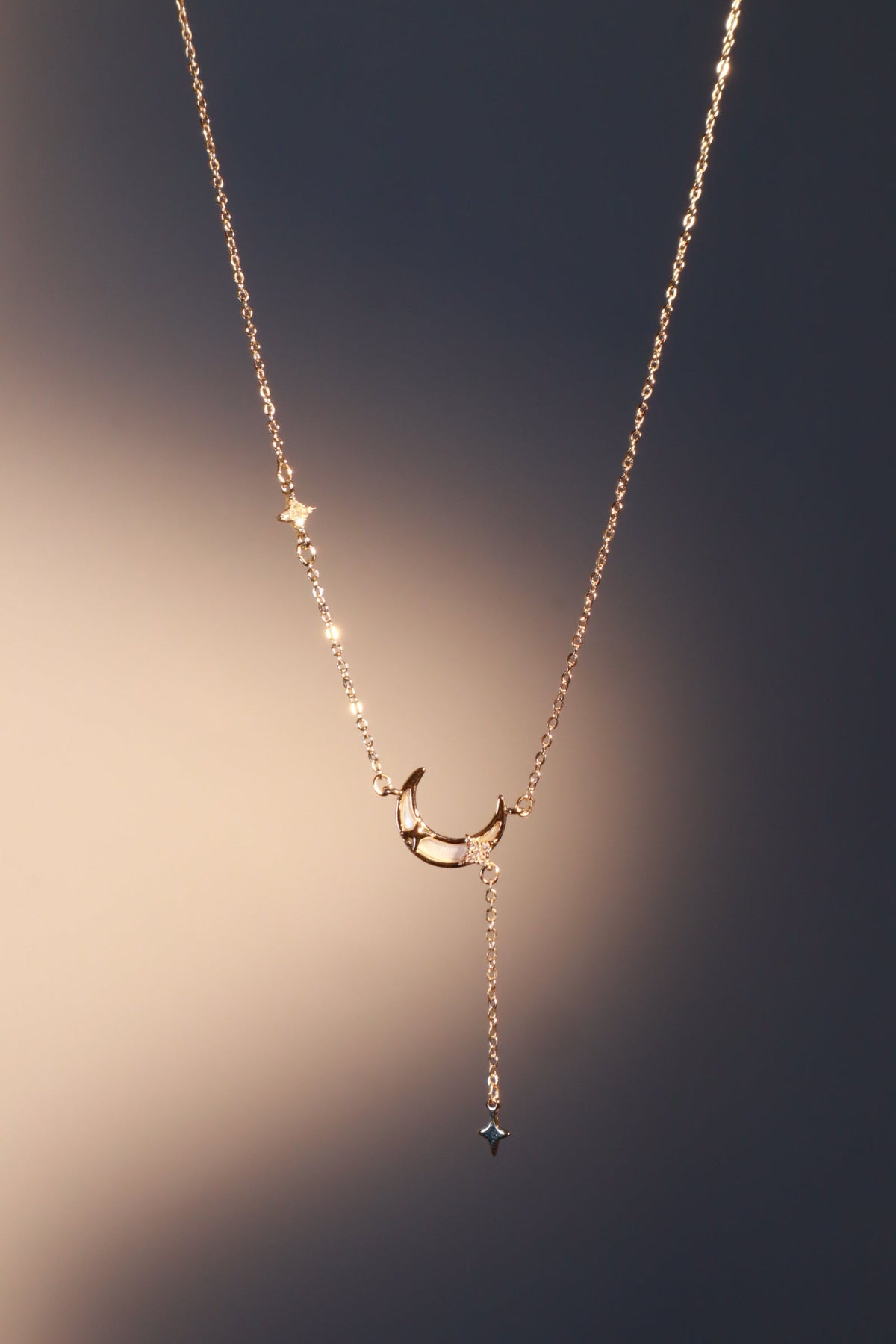 Collier lune porte-bonheur en perles de nacre, plaqué or 14 carats