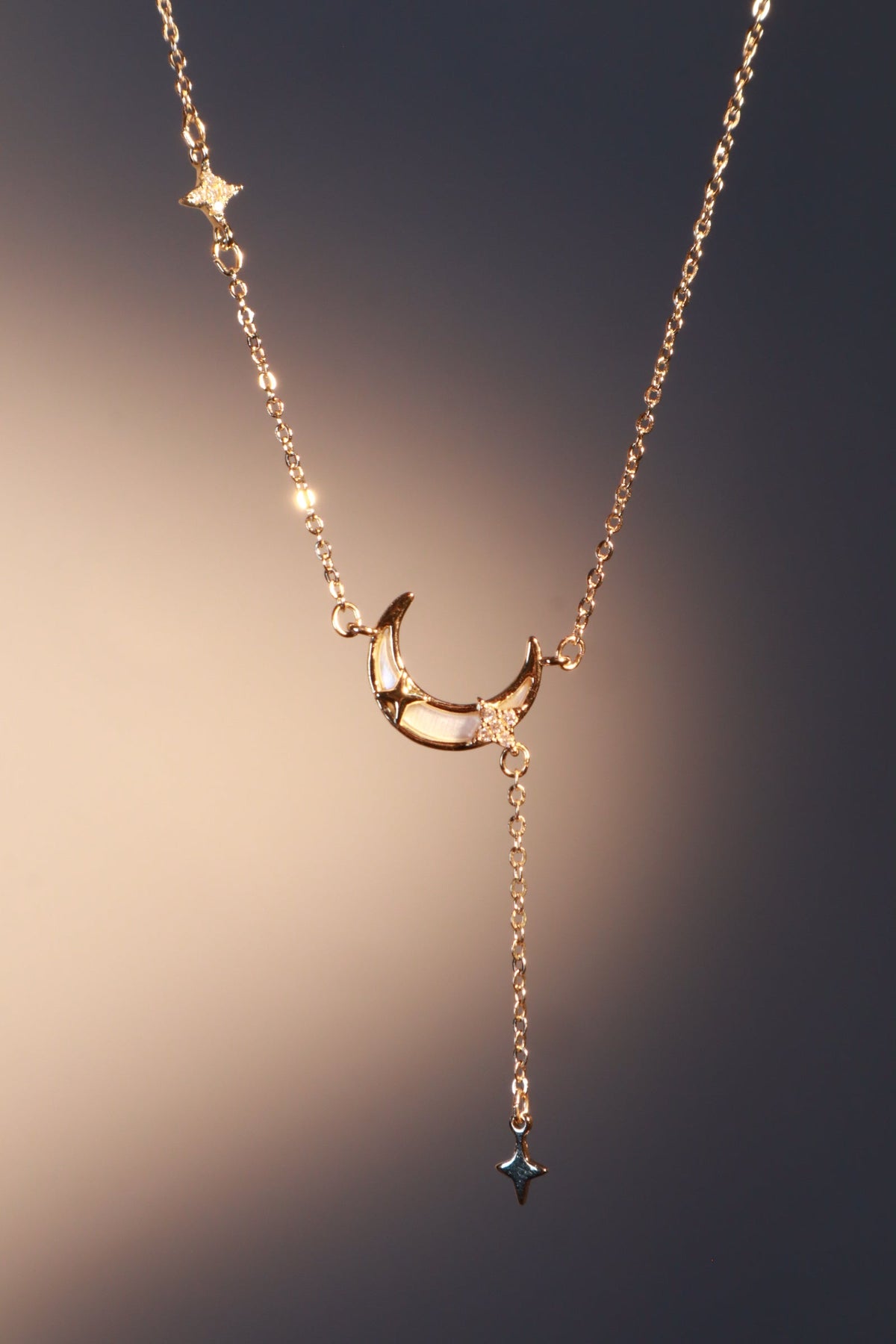 Collier lune porte-bonheur en perles de nacre, plaqué or 14 carats
