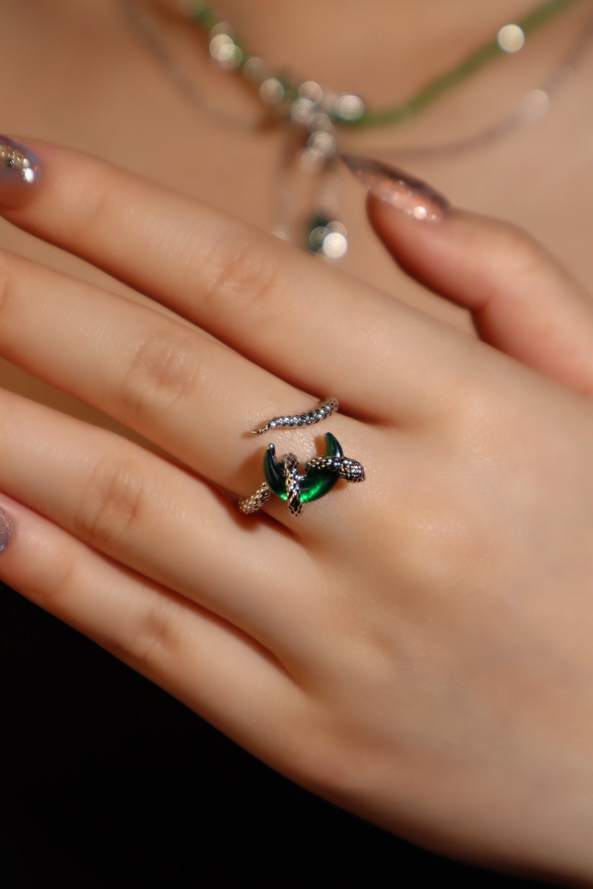 Bague serpent et lune à zircon vert