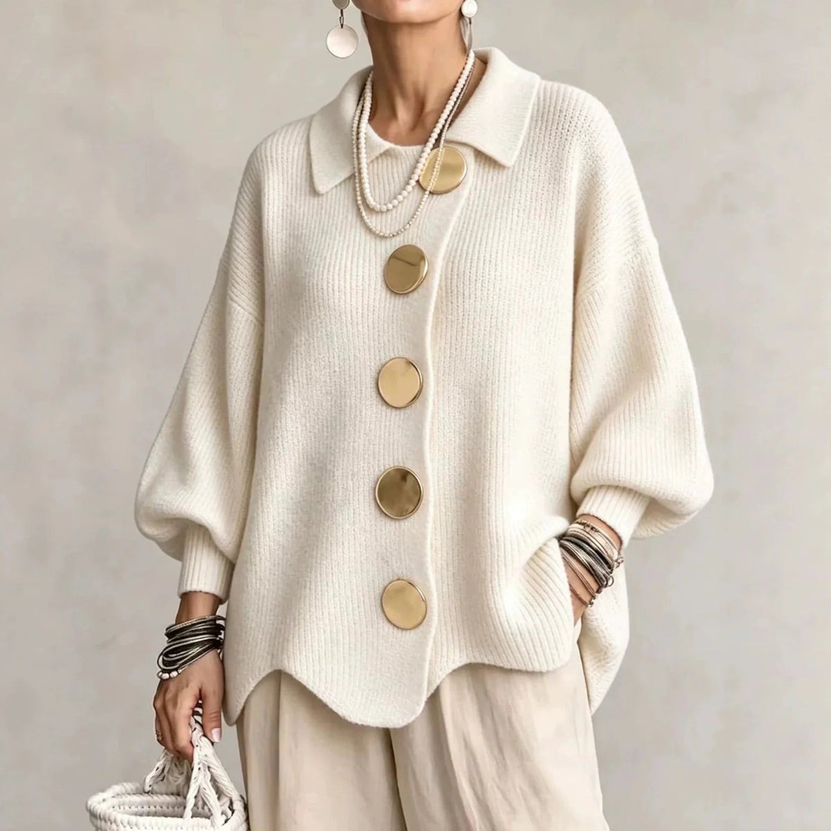 Karina | Cardigan oversize à col et boutons dorés
