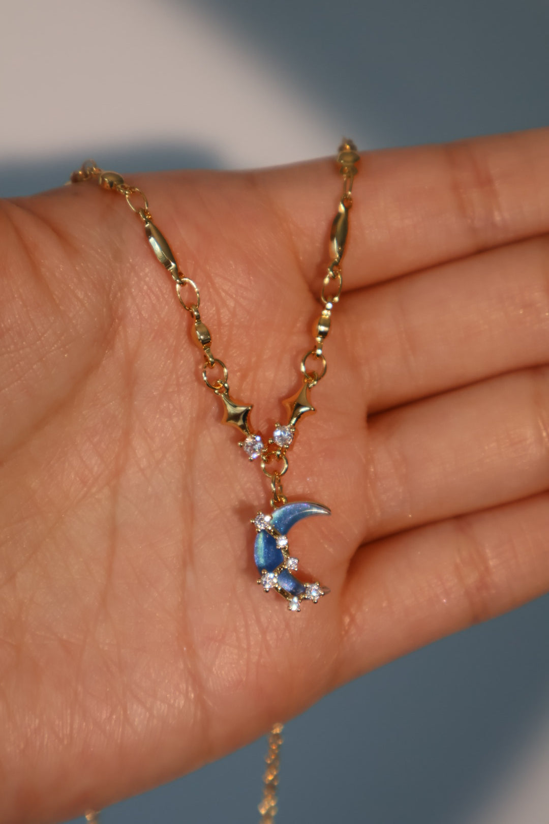 Collier lune et étoile, plaqué or 18 carats