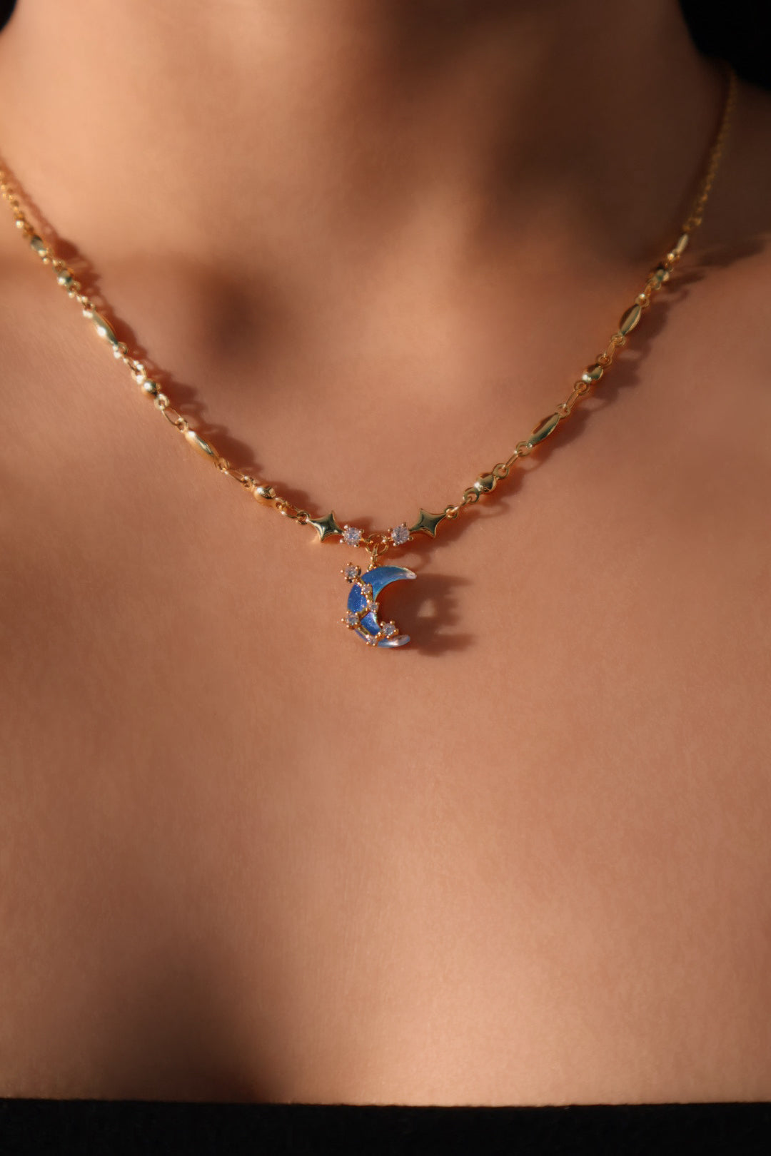 Collier lune et étoile, plaqué or 18 carats