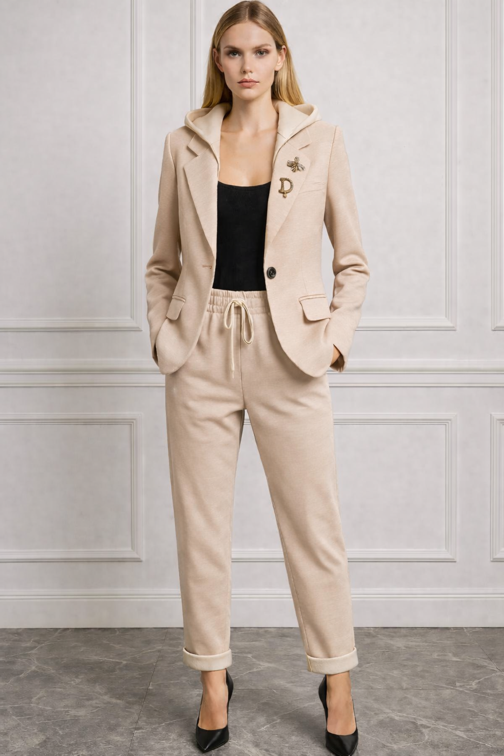 Ensemble Mad Woman : blazer à capuche et pantalon