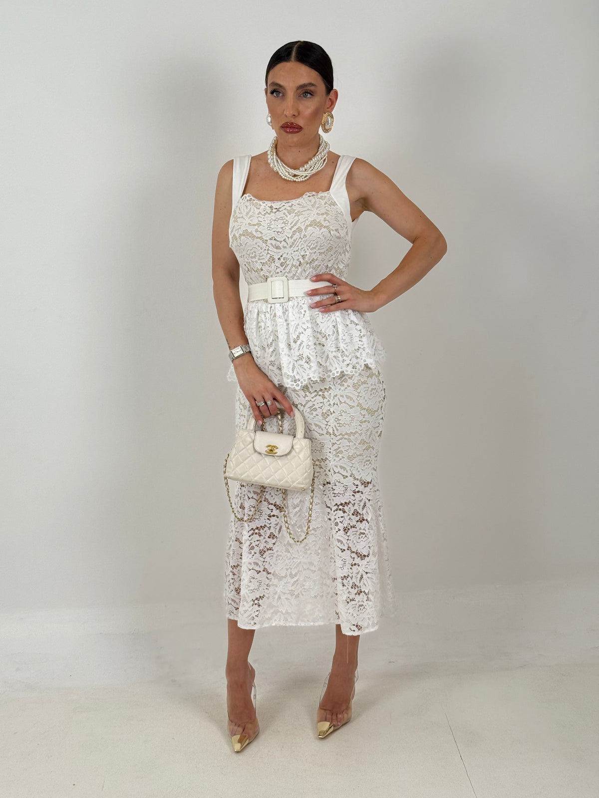 Alejandra | Robe en dentelle à volant et ceinture amovible