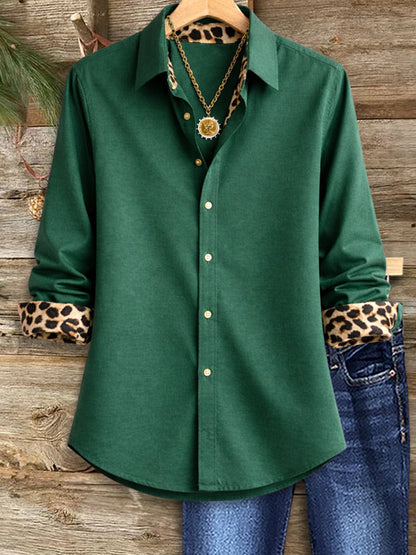 Chemise classique à poignets léopard