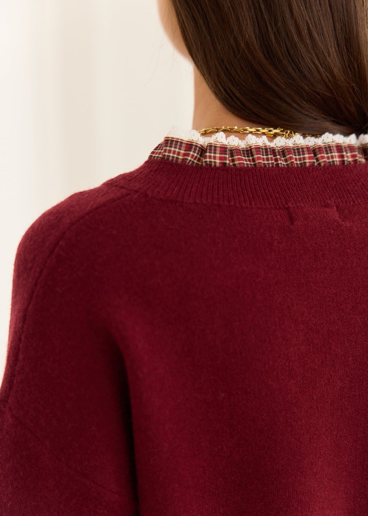 Gilet en maille Naima à volants et dentelle