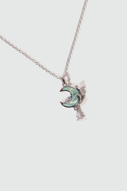 Collier lune et rose à pierre bleue