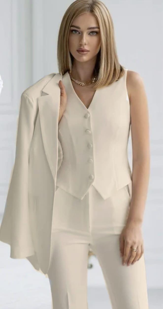 Lia | Tailleur « Safira » (veste, pantalon et gilet)
