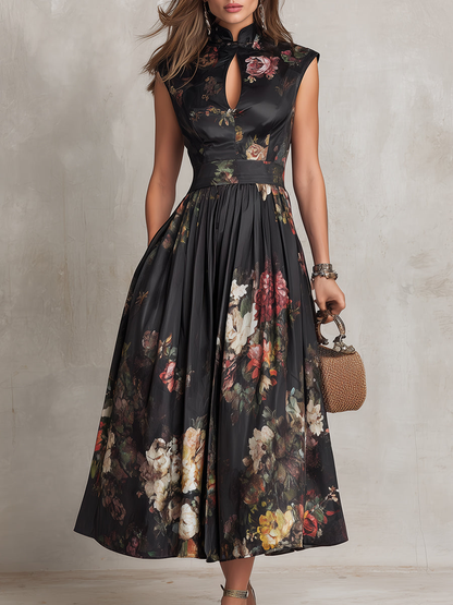 Mary | Robe midi en satin plissé fleuri à col trou de serrure noir