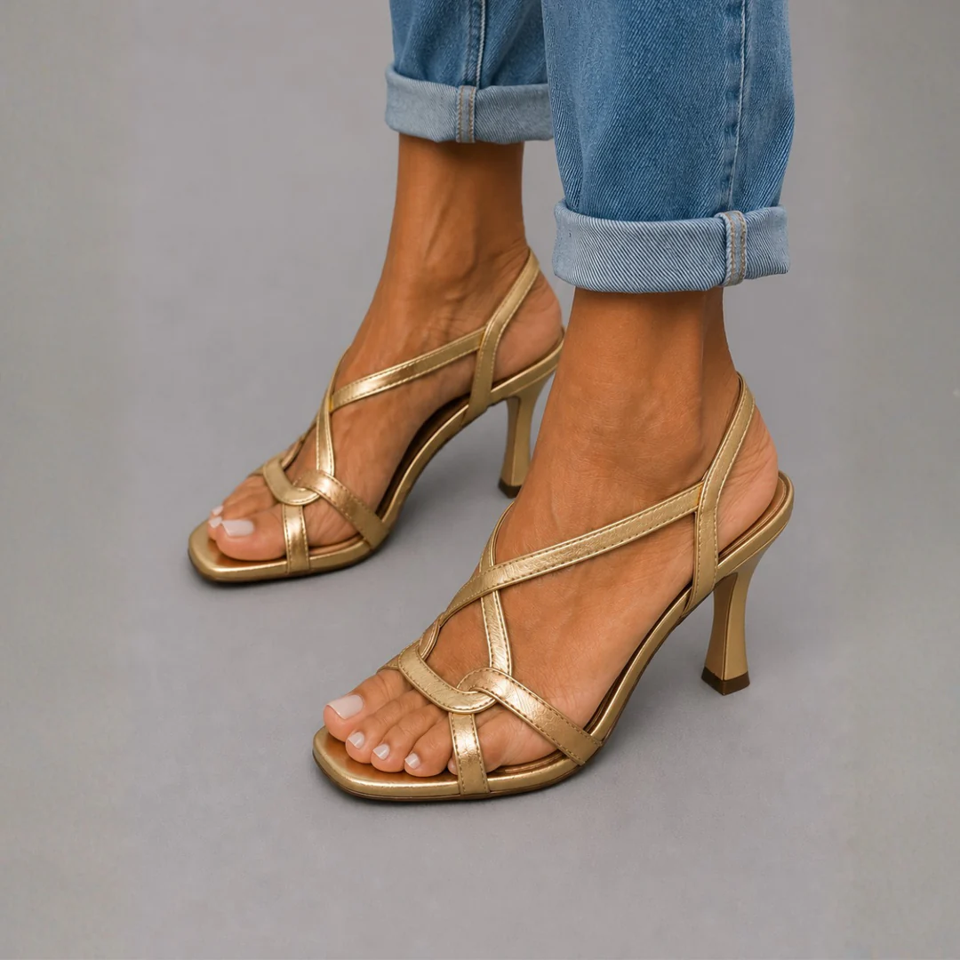 Sandales dorées, charme d'été