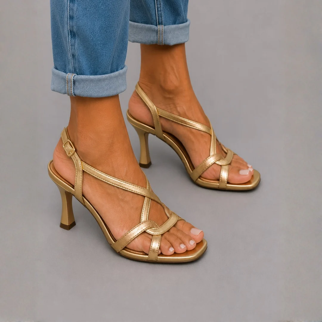 Sandales dorées, charme d'été
