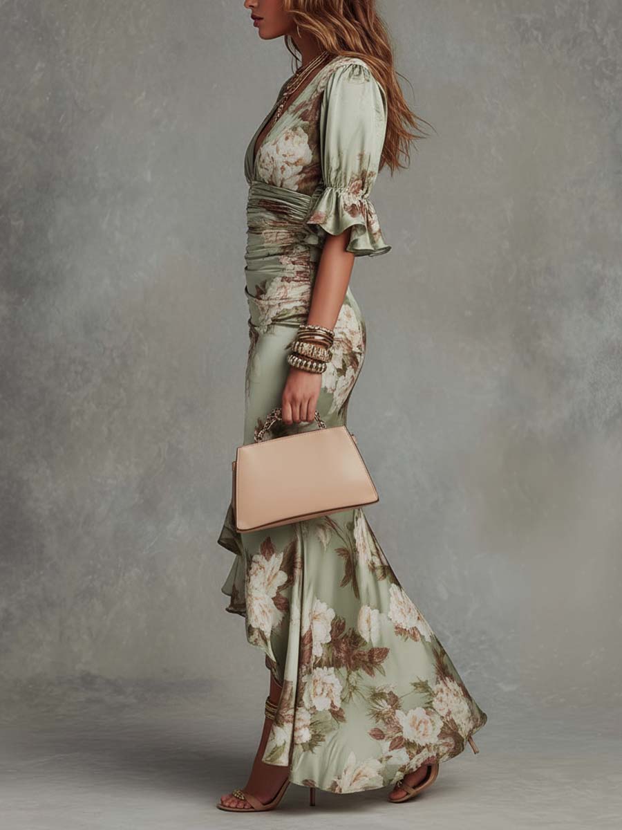 Robe longue fleurie à taille froncée