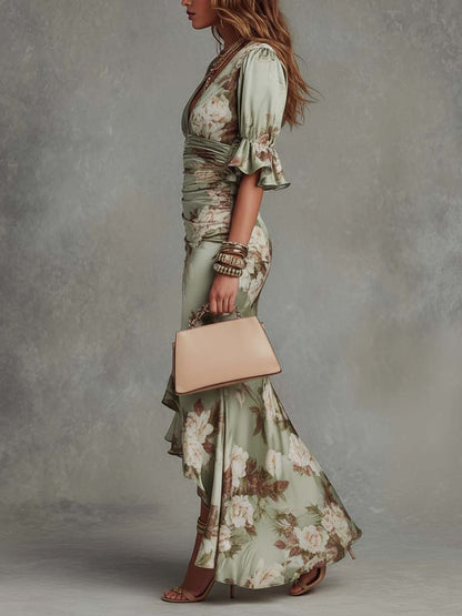 Robe longue fleurie à taille froncée