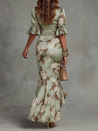 Robe longue fleurie à taille froncée